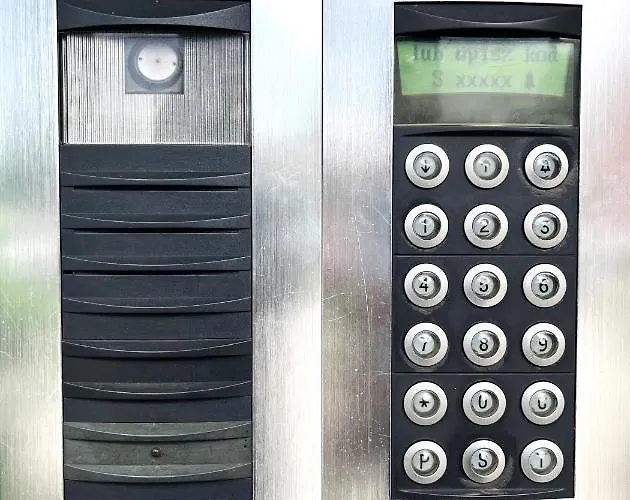 Daire Dmowskiego 17f - Self Check-in 20h Wroclaw